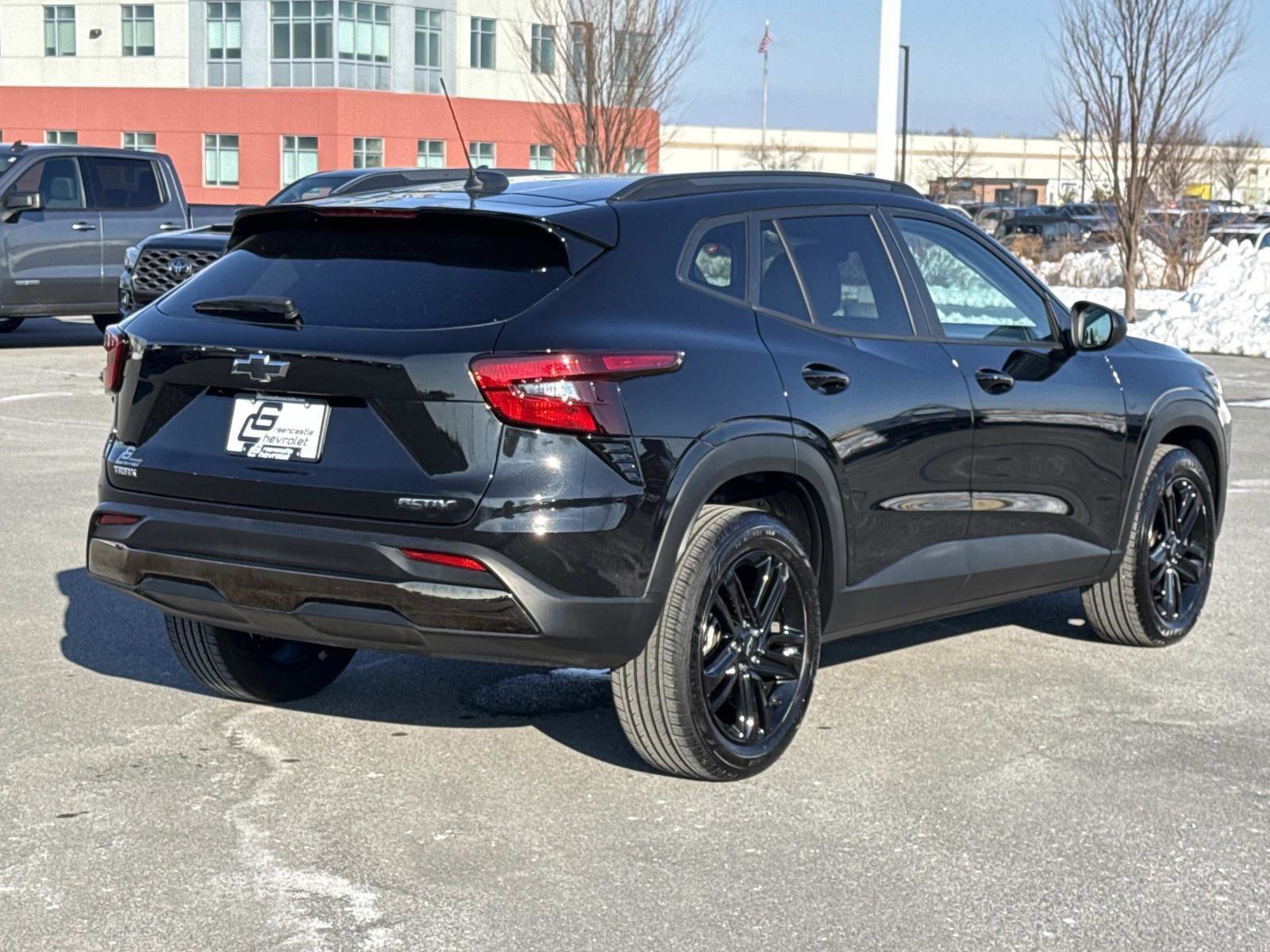 Used 2024 Chevrolet Trax ACTIV w/ Sunroof Package image 24