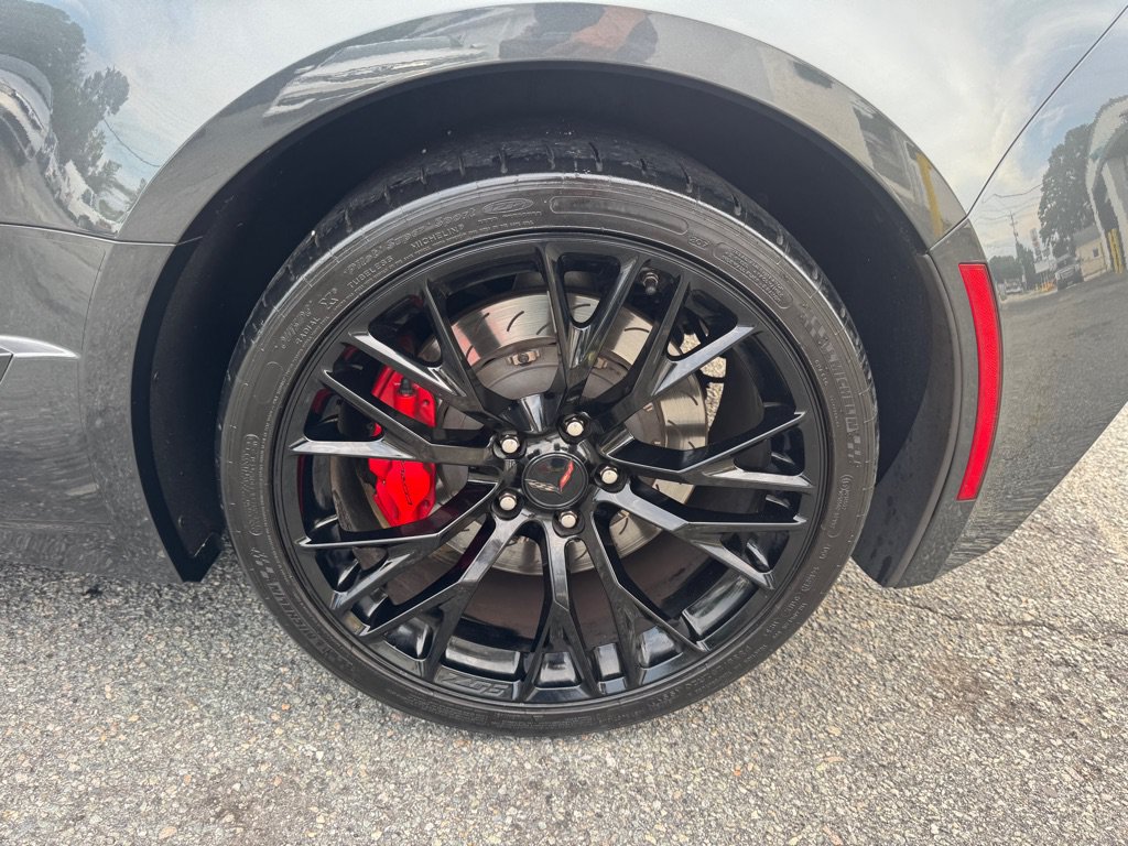 Used 2019 Chevrolet Corvette Z06 RWD image 11