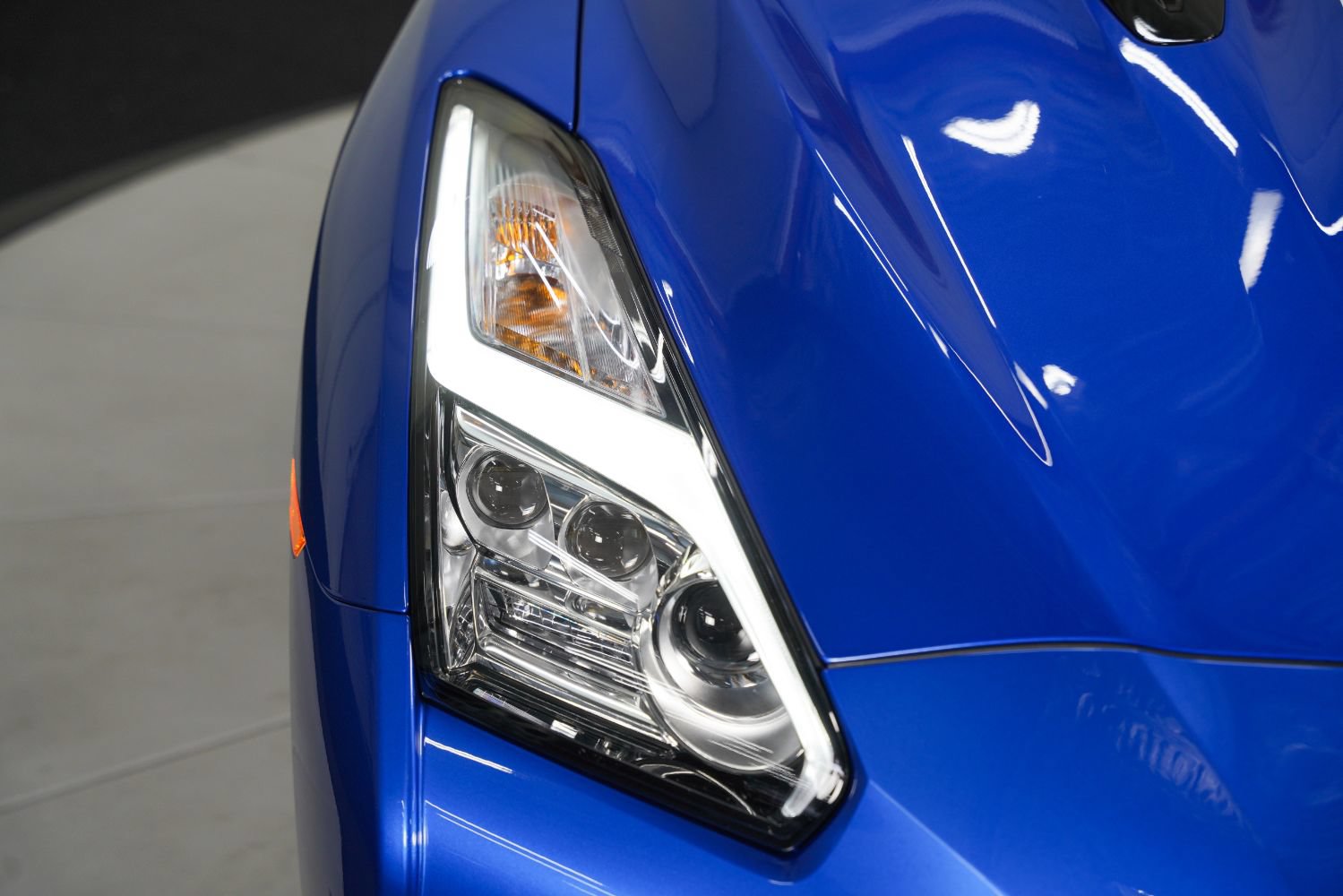 Used 2020 Nissan GT-R Premium AWD/4WD image 12