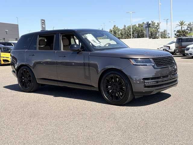 New 2026 Land Rover Range Rover Long Wheelbase SE AWD/4WD image 4