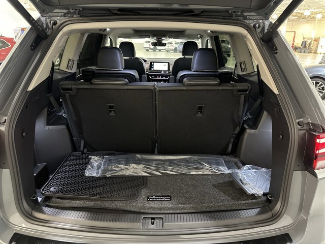 New 2026 Volkswagen Atlas SEL Premium R-Line image 12