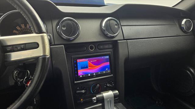 Used 2006 Ford Mustang GT RWD image 18