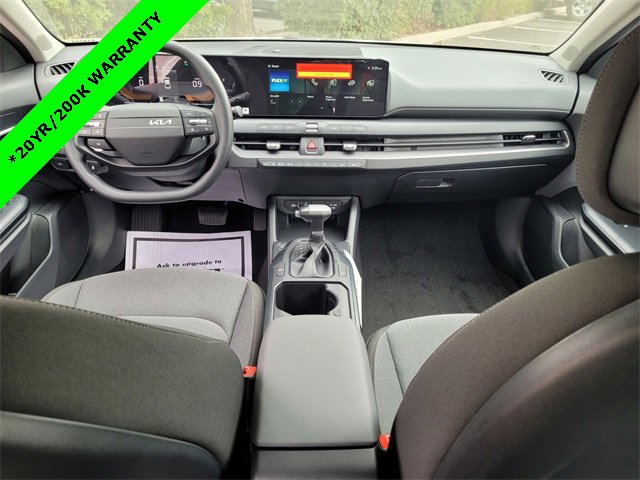 New 2025 Kia K4 LXS image 7