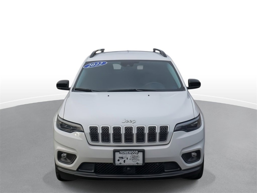 Used 2022 Jeep Cherokee Latitude Lux w/ Mopar Interior Package image 3