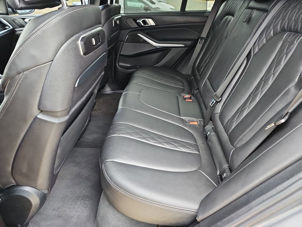 Used 2024 BMW X5 M60i w/ Executive Package image 15