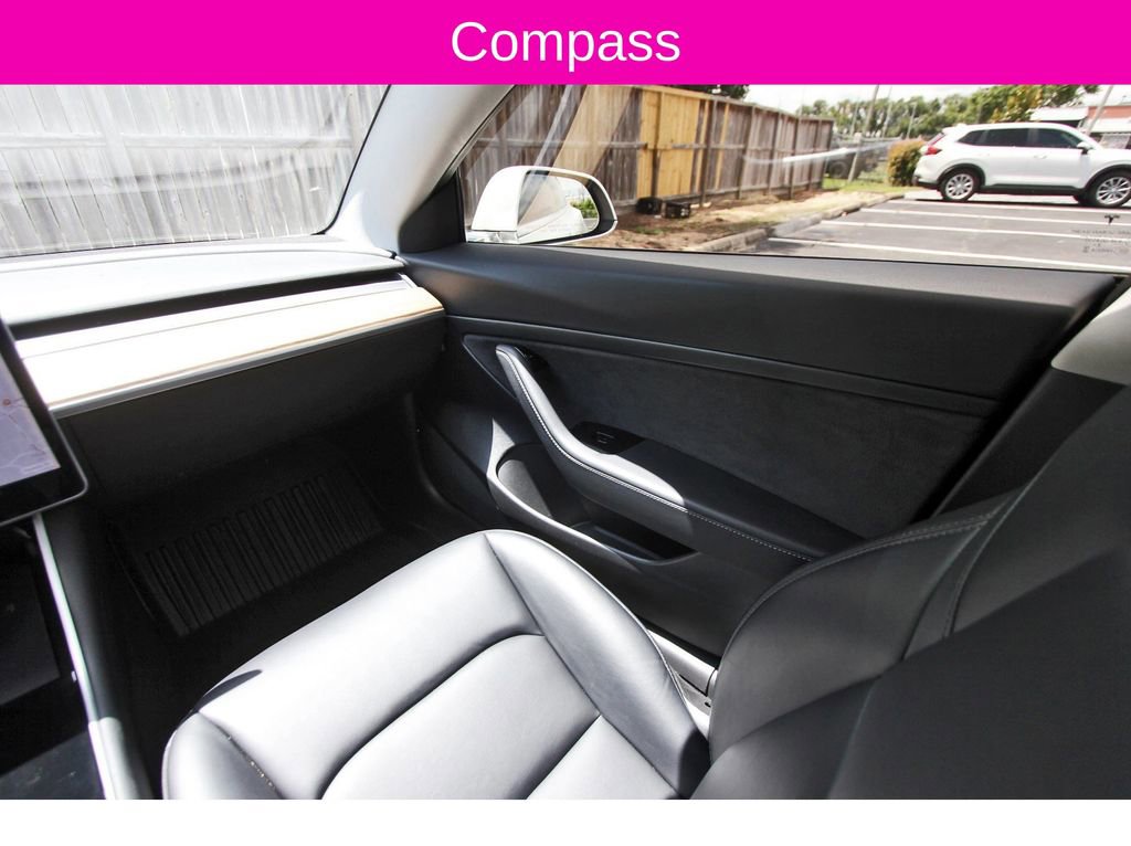 Used 2020 Tesla Model 3 Standard Range RWD image 11