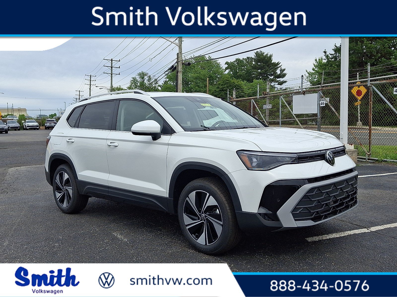 New 2026 Volkswagen Taos SE AWD/4WD image 1
