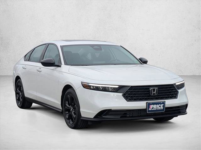 Certified 2025 Honda Accord SE image 3