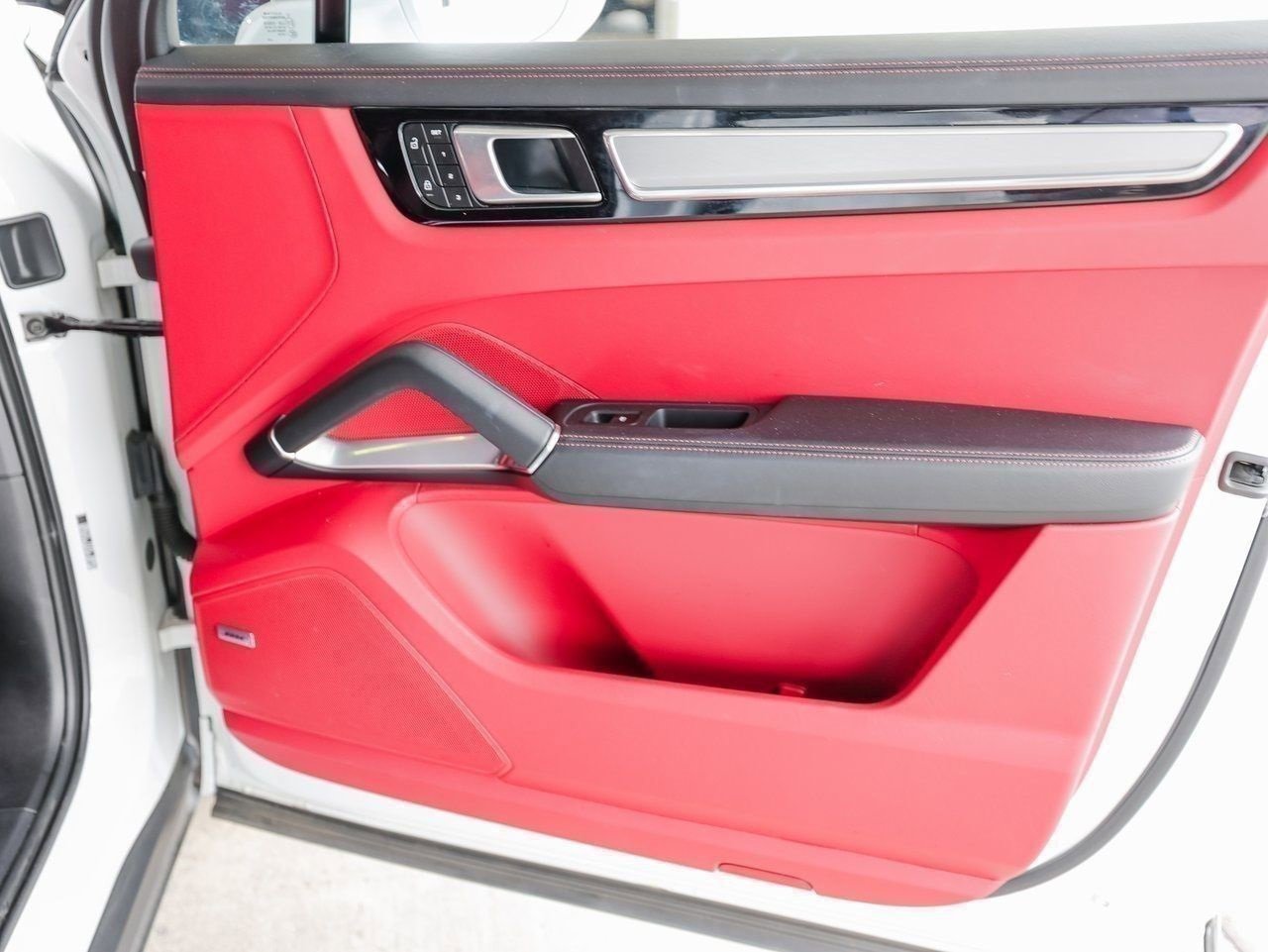 Certified 2023 Porsche Cayenne Turbo image 26