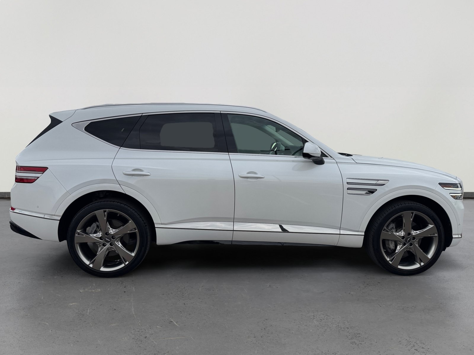 Used 2023 Genesis GV80 2.5T w/ Prestige Package AWD/4WD image 6