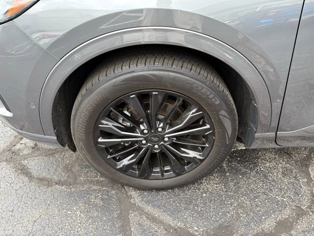 Used 2024 Ford Escape ST-Line Elite w/ Premium Technology Package image 12