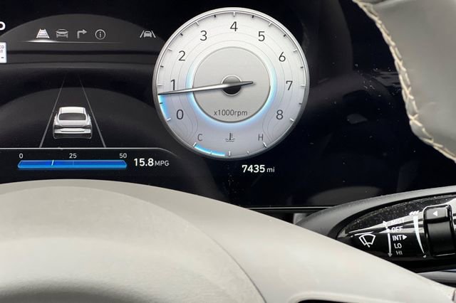 Used 2025 Hyundai Elantra SEL FWD image 33