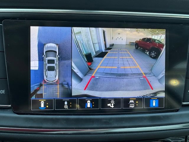 Used 2022 Buick Enclave Avenir w/ Avenir Technology Package AWD/4WD image 4