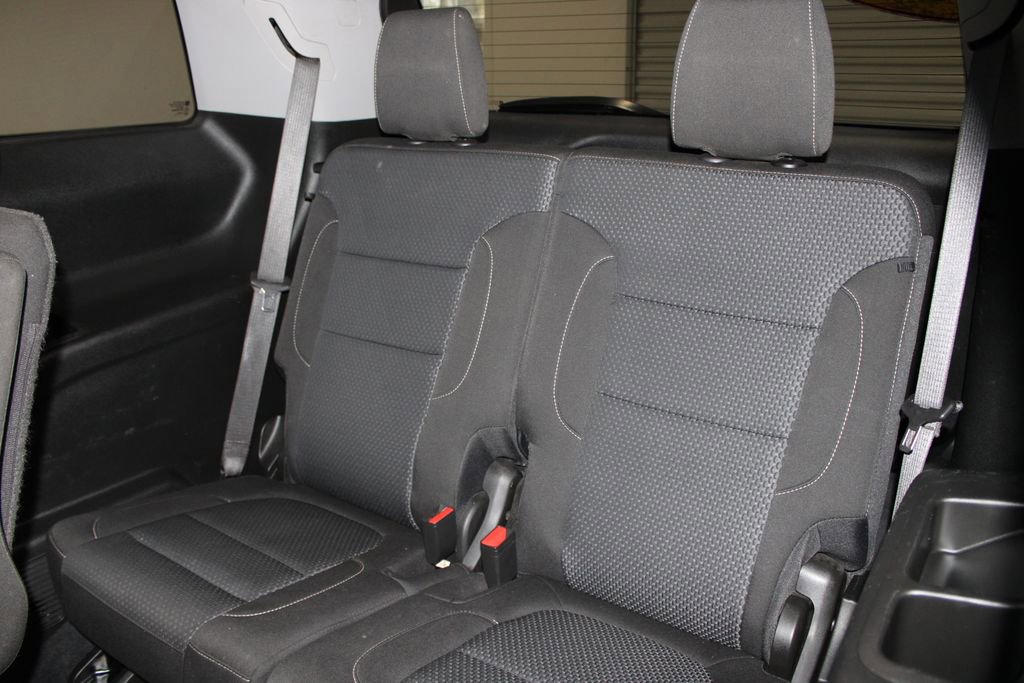 Used 2022 GMC Acadia SLE w/ Driver Convenience Package image 24