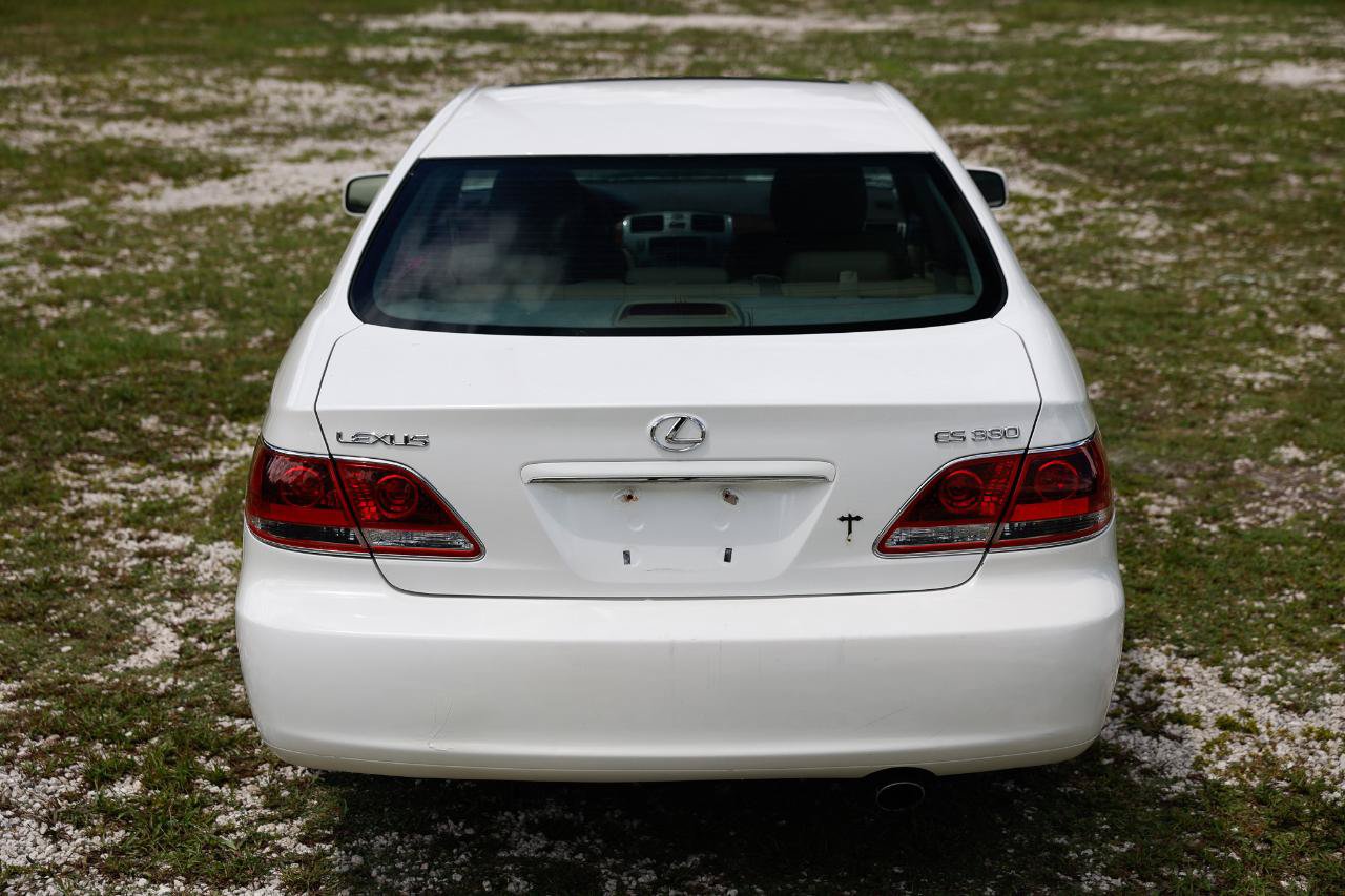 Used 2005 Lexus ES 330 FWD image 9