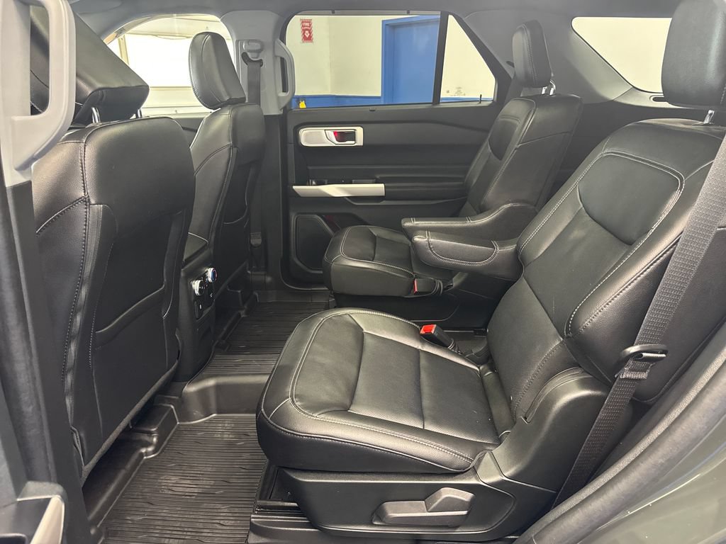 Certified 2023 Ford Explorer Limited w/ Limited Technology Package AWD/4WD image 26