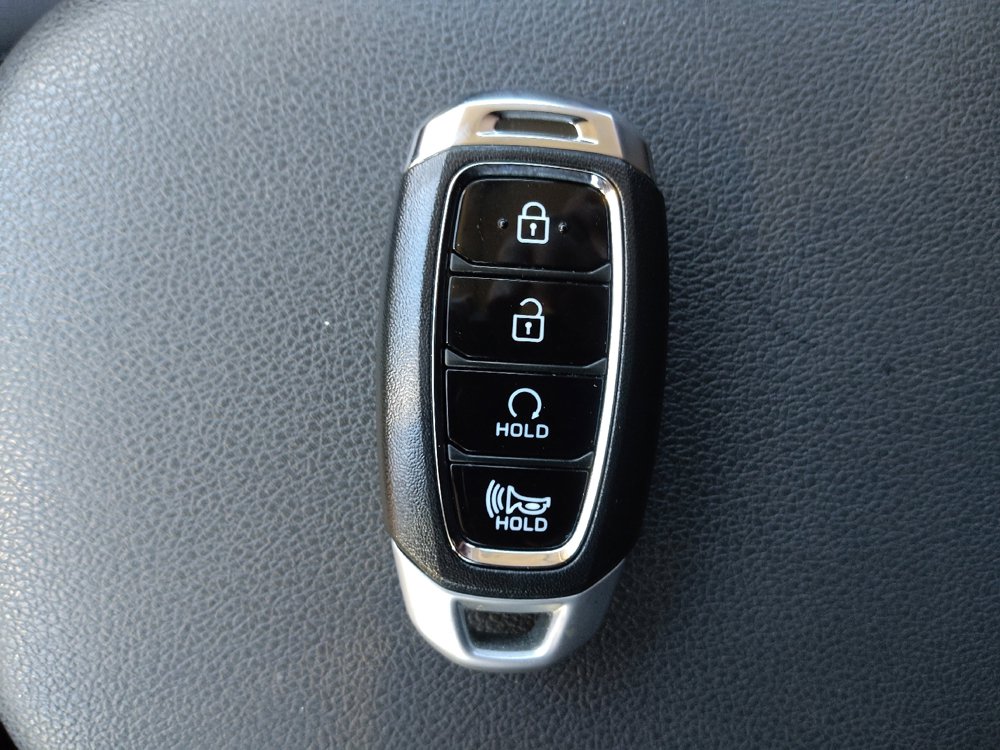 Used 2023 Hyundai Kona Limited FWD image 32