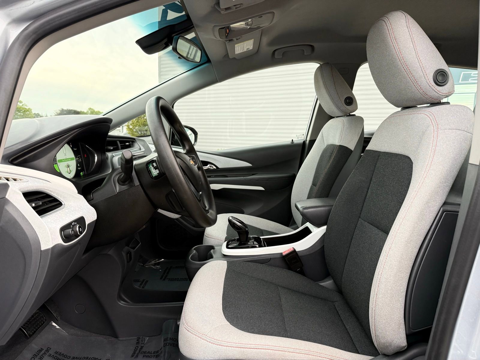 Used 2018 Chevrolet Bolt LT FWD image 17