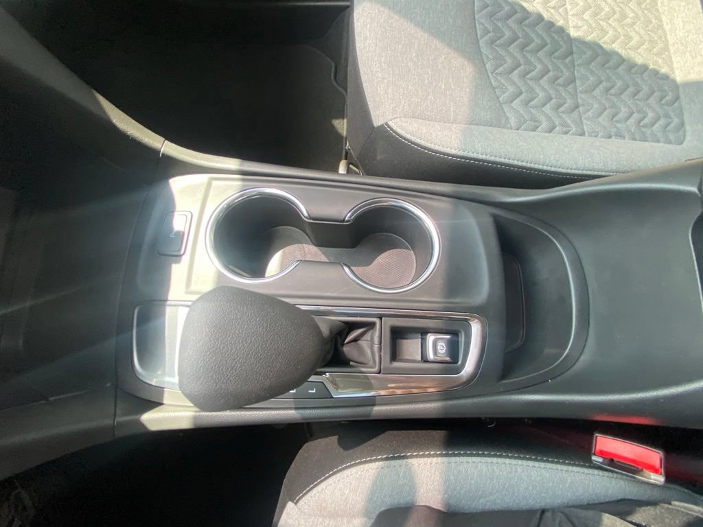 Used 2024 Chevrolet Equinox LT FWD image 32