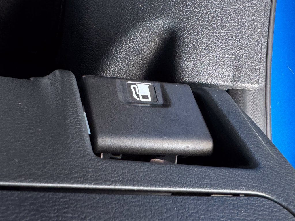 Used 2024 Nissan Sentra SV FWD image 29