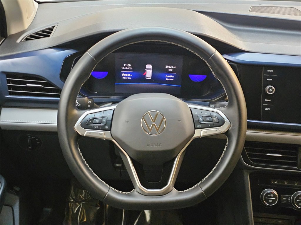 Used 2024 Volkswagen Taos SE image 19