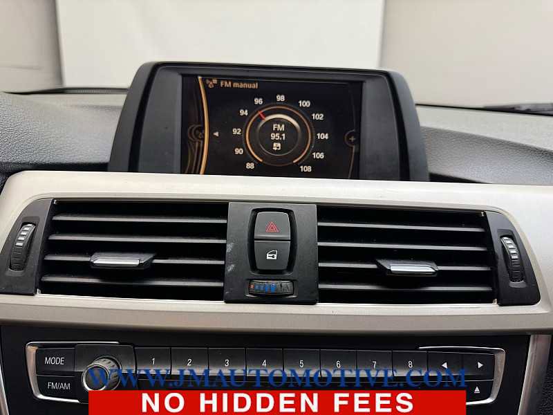 Used 2014 BMW 320i xDrive Sedan image 22