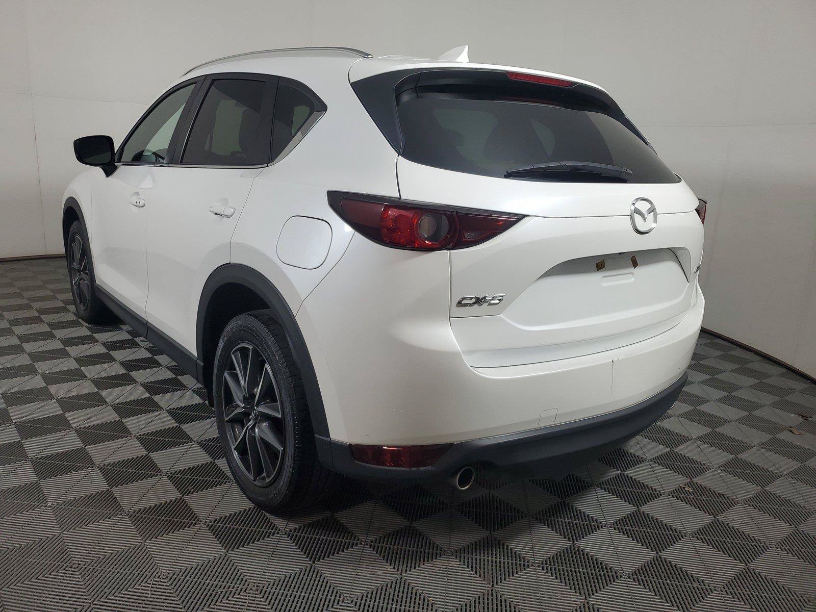 Used 2018 MAZDA CX-5 Touring w/ Preferred Equipment Package FWD image 6