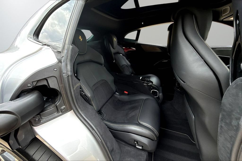 Used 2023 Ferrari Purosangue AWD/4WD image 24