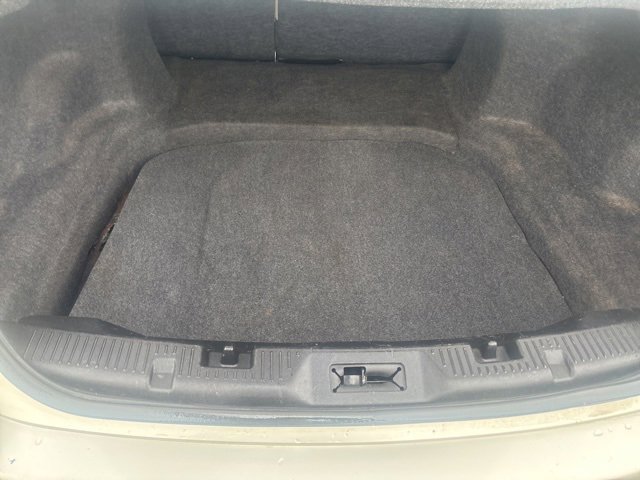 Used 2011 Ford Taurus SEL w/ 201A Rapid Spec Order Code image 6