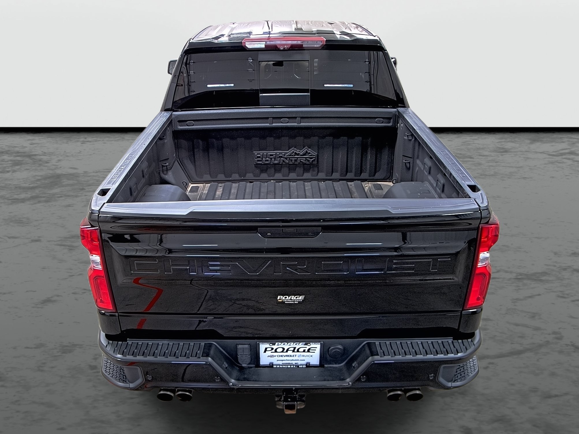 Used 2021 Chevrolet Silverado 1500 High Country w/ Technology Package AWD/4WD image 3