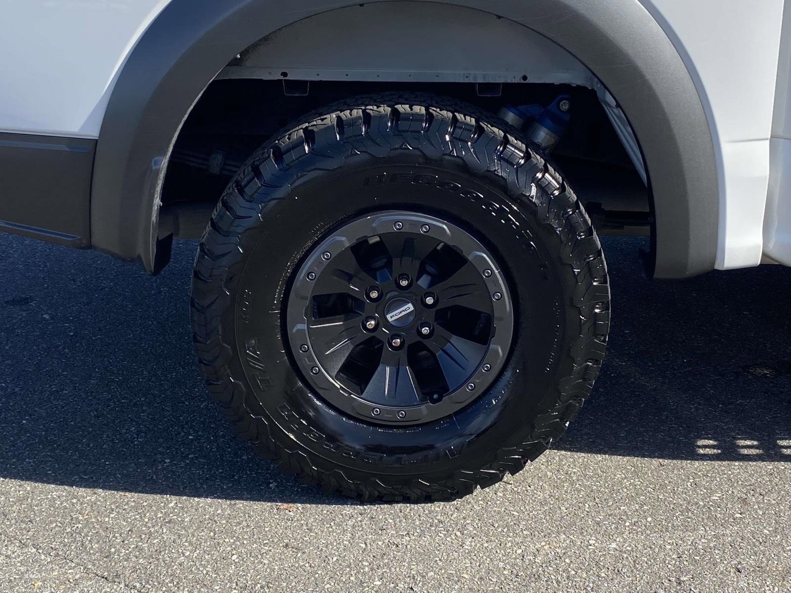 Used 2018 Ford F150 Raptor w/ Equipment Group 802A Luxury image 8