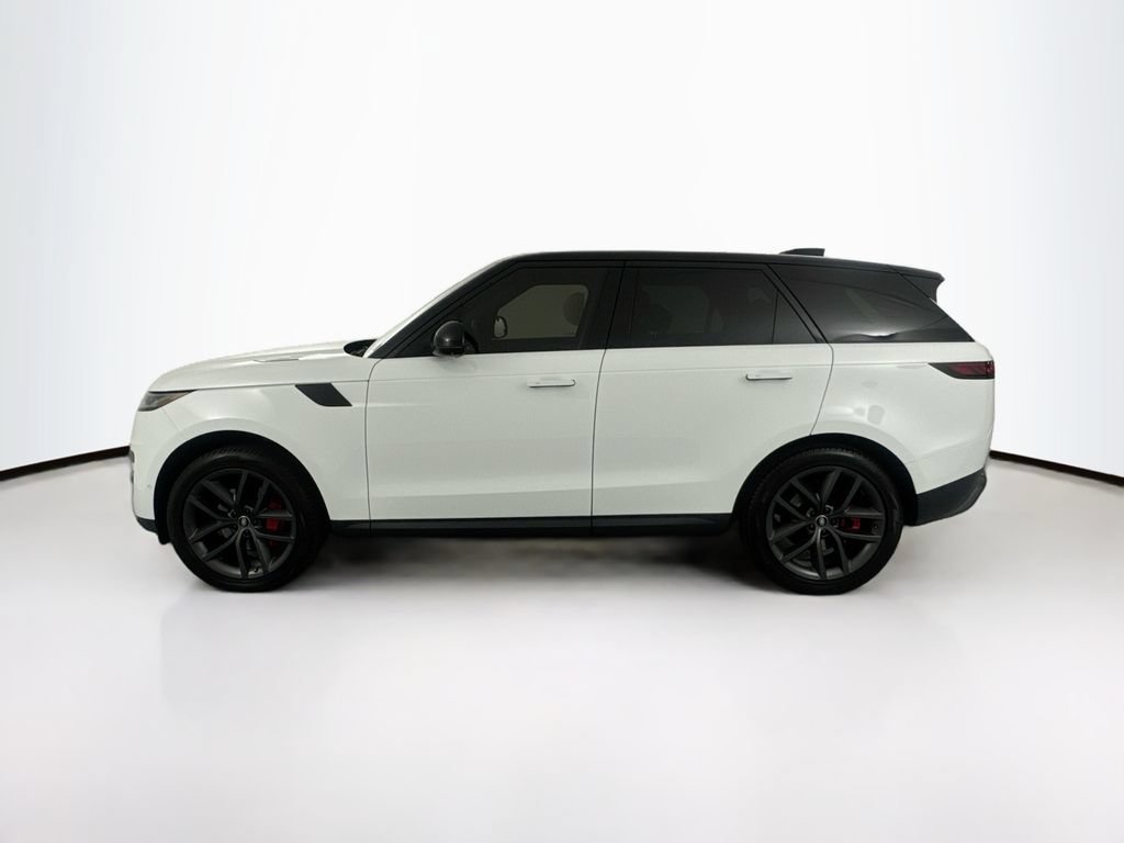 Used 2024 Land Rover Range Rover Sport SE AWD/4WD image 7