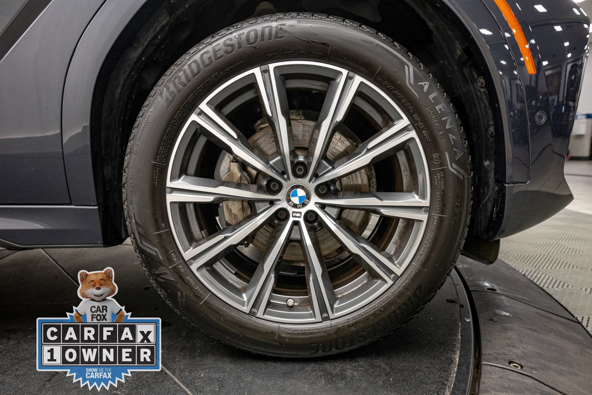 Used 2022 BMW X6 xDrive40i w/ M Sport Package AWD/4WD image 25