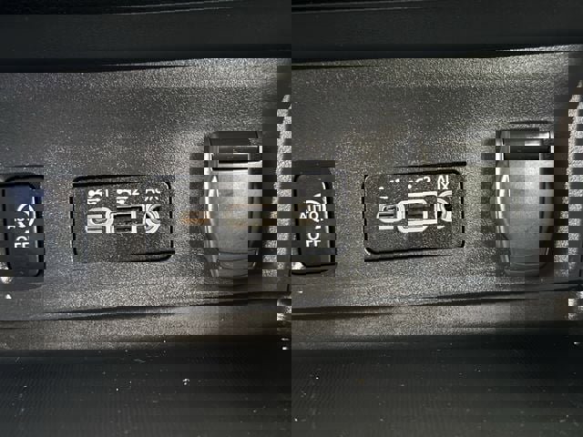 Used 2025 Nissan Sentra SV image 21