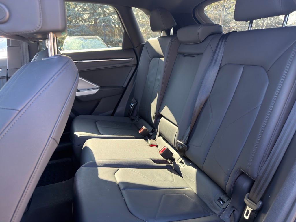 Used 2022 Audi Q3 2.0T Premium Plus image 32