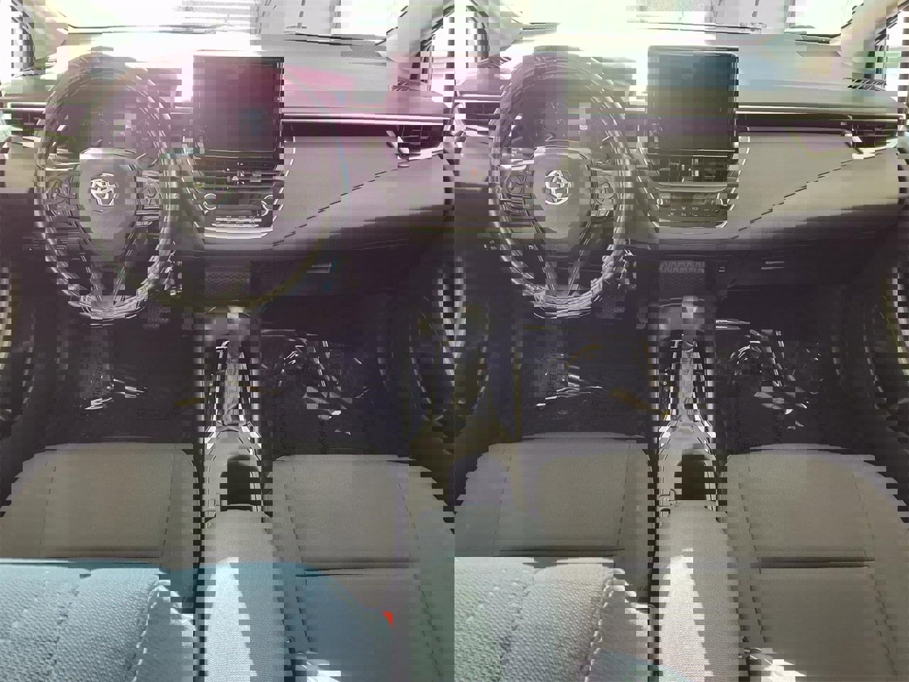 Used 2024 Toyota Corolla LE image 12