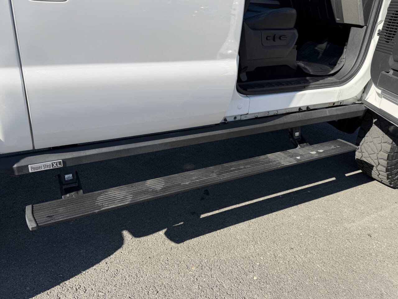 Used 2016 Ford F350 Lariat w/ Lariat Ultimate Package AWD/4WD image 46