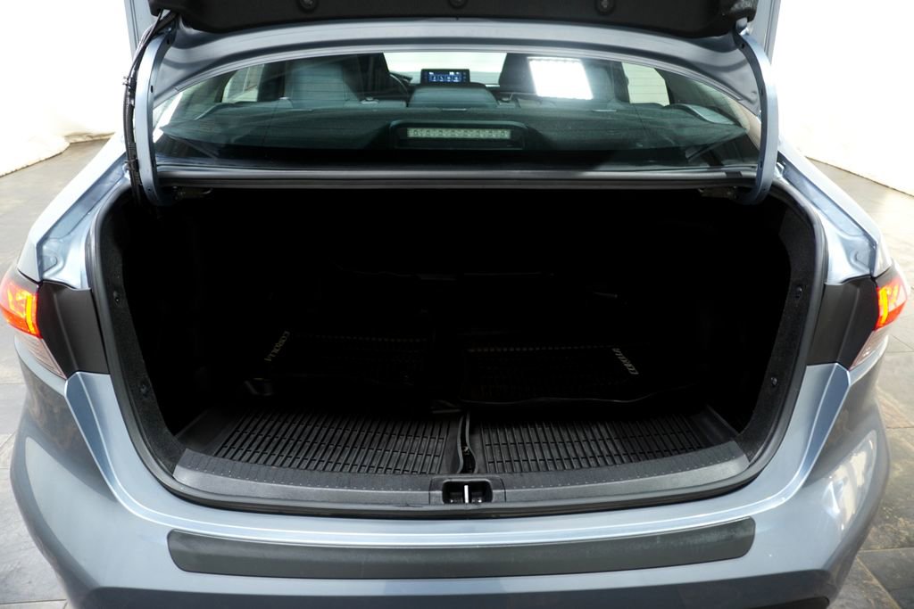 Certified 2020 Toyota Corolla LE FWD image 6