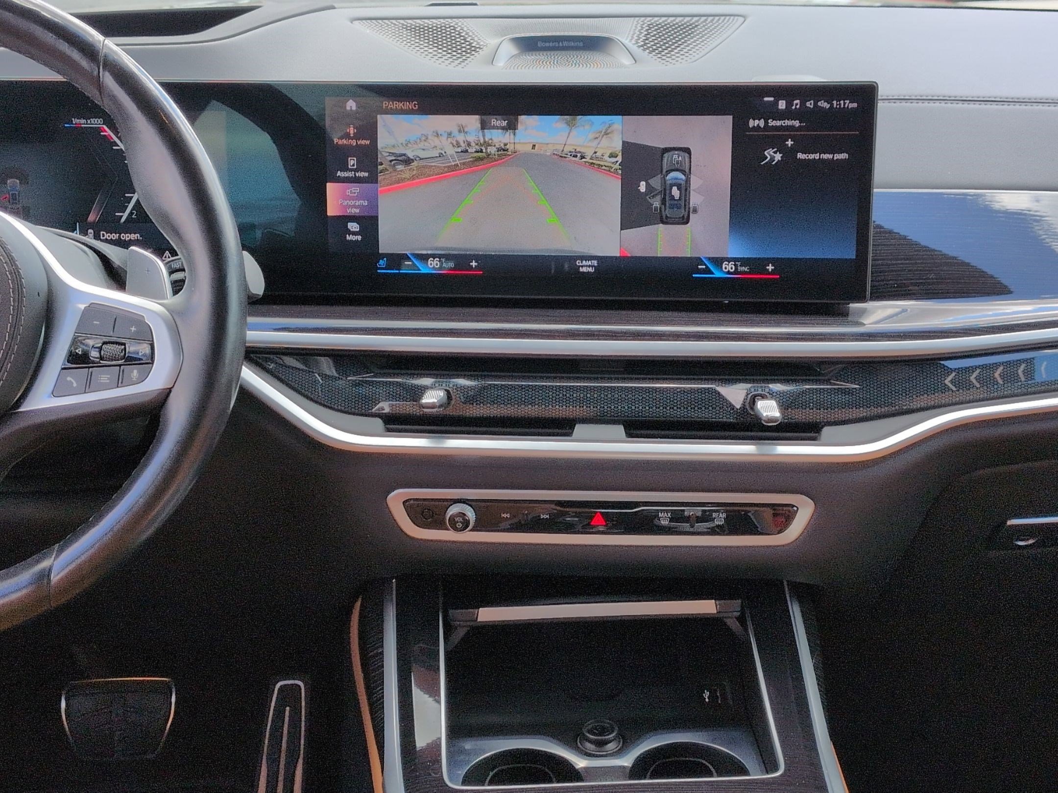 Certified 2023 BMW X7 xDrive40i w/ Executive Package image 28