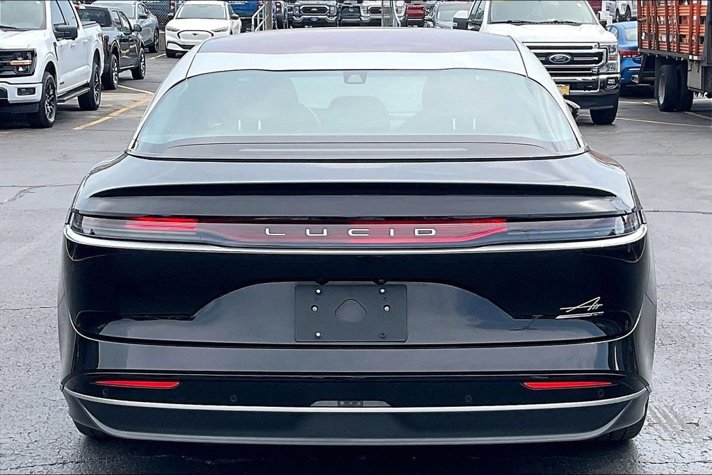 Used 2023 Lucid Air Touring AWD/4WD image 3