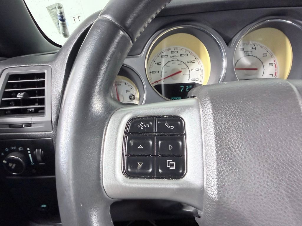 Used 2014 Dodge Challenger R/T image 13