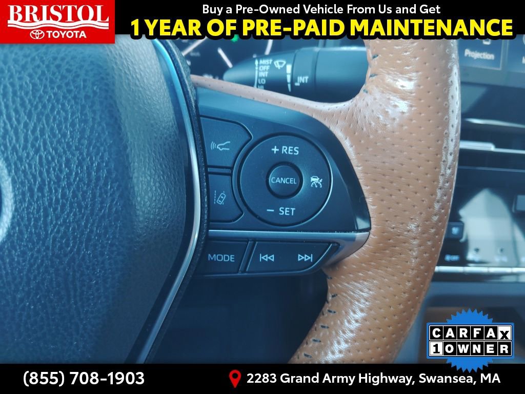 Used 2021 Toyota Avalon Limited image 32