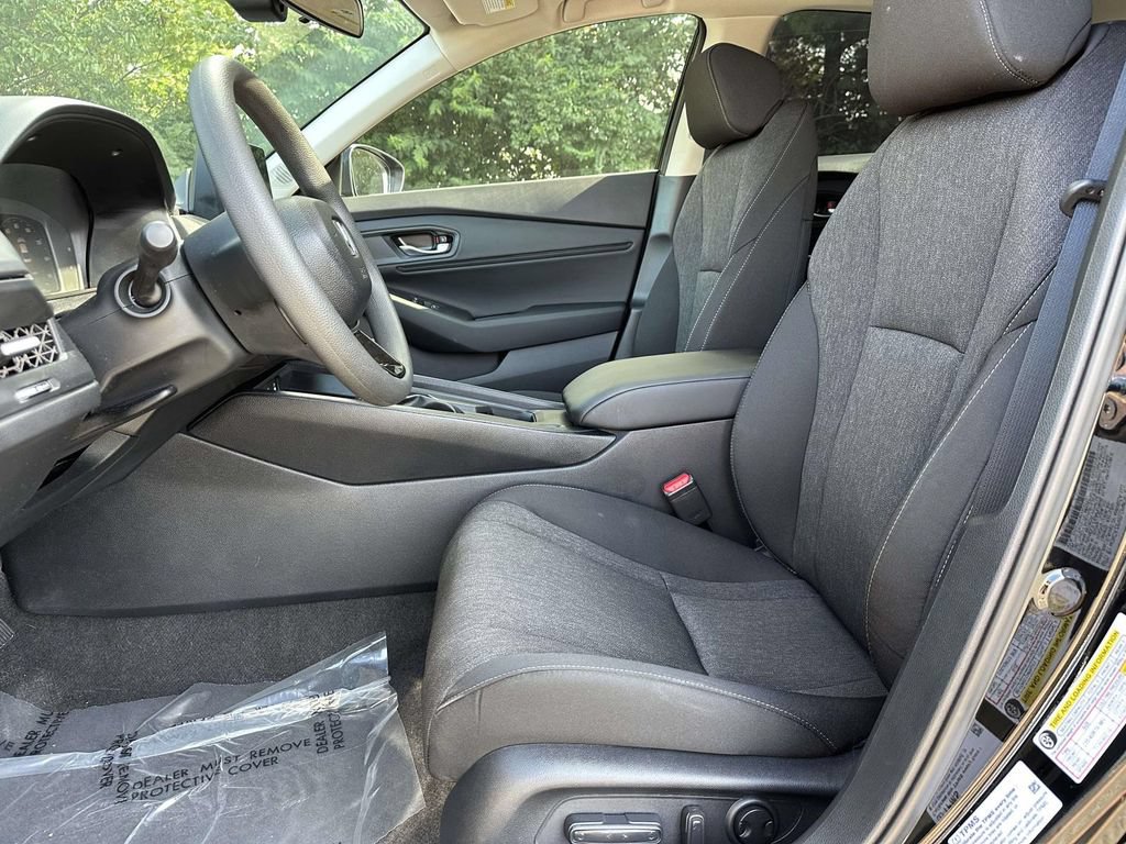 Used 2026 Honda Accord SE image 6