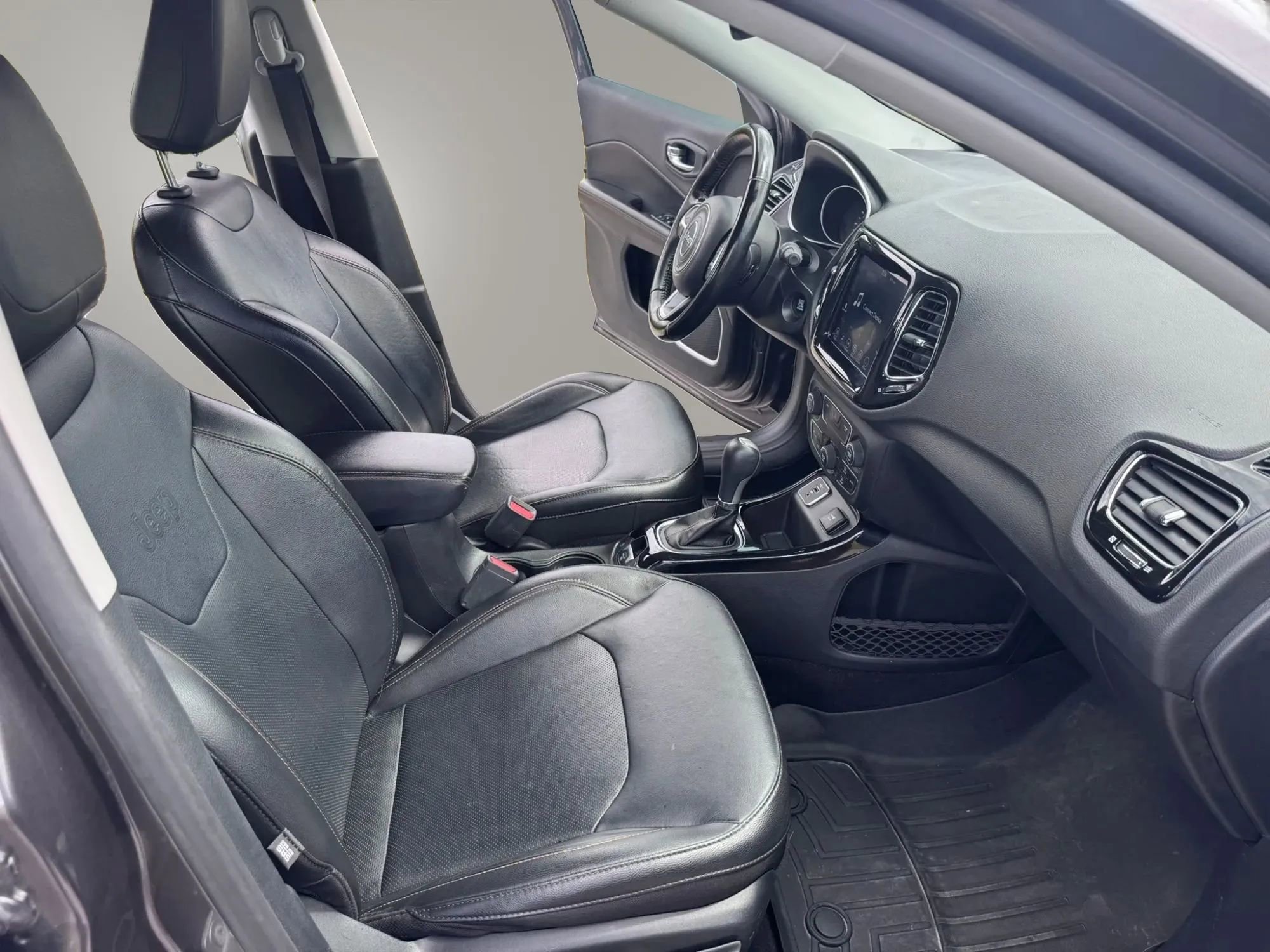 Used 2020 Jeep Compass Limited FWD image 11