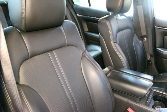 Used 2013 Lincoln MKS AWD image 11