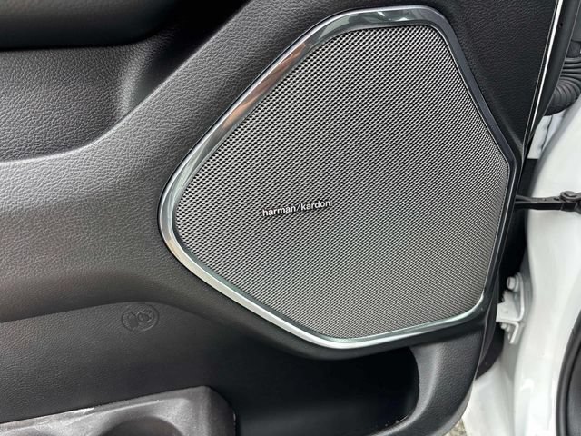 New 2026 RAM 1500 Laramie AWD/4WD image 9
