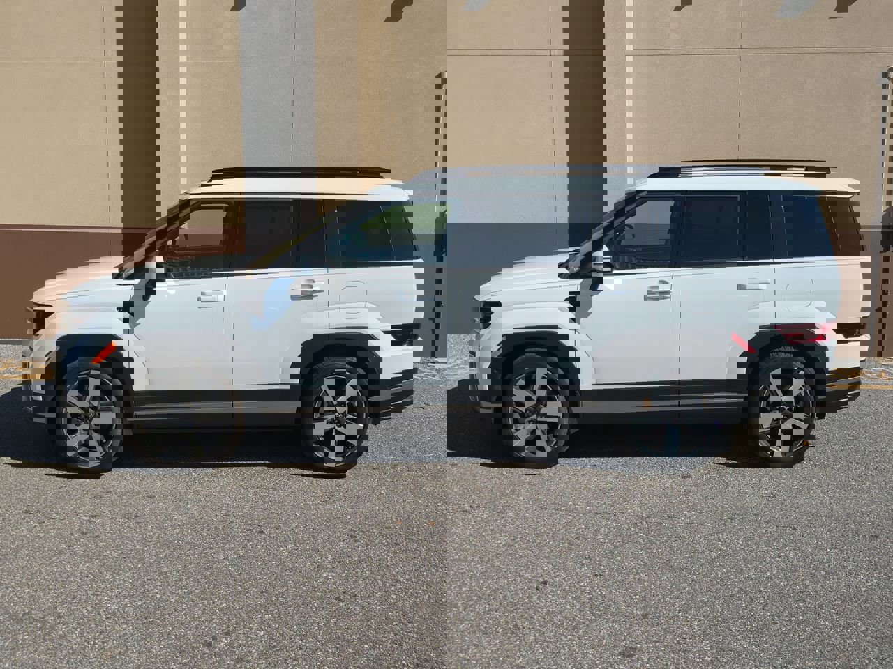 Used 2024 Hyundai Santa Fe Limited image 7