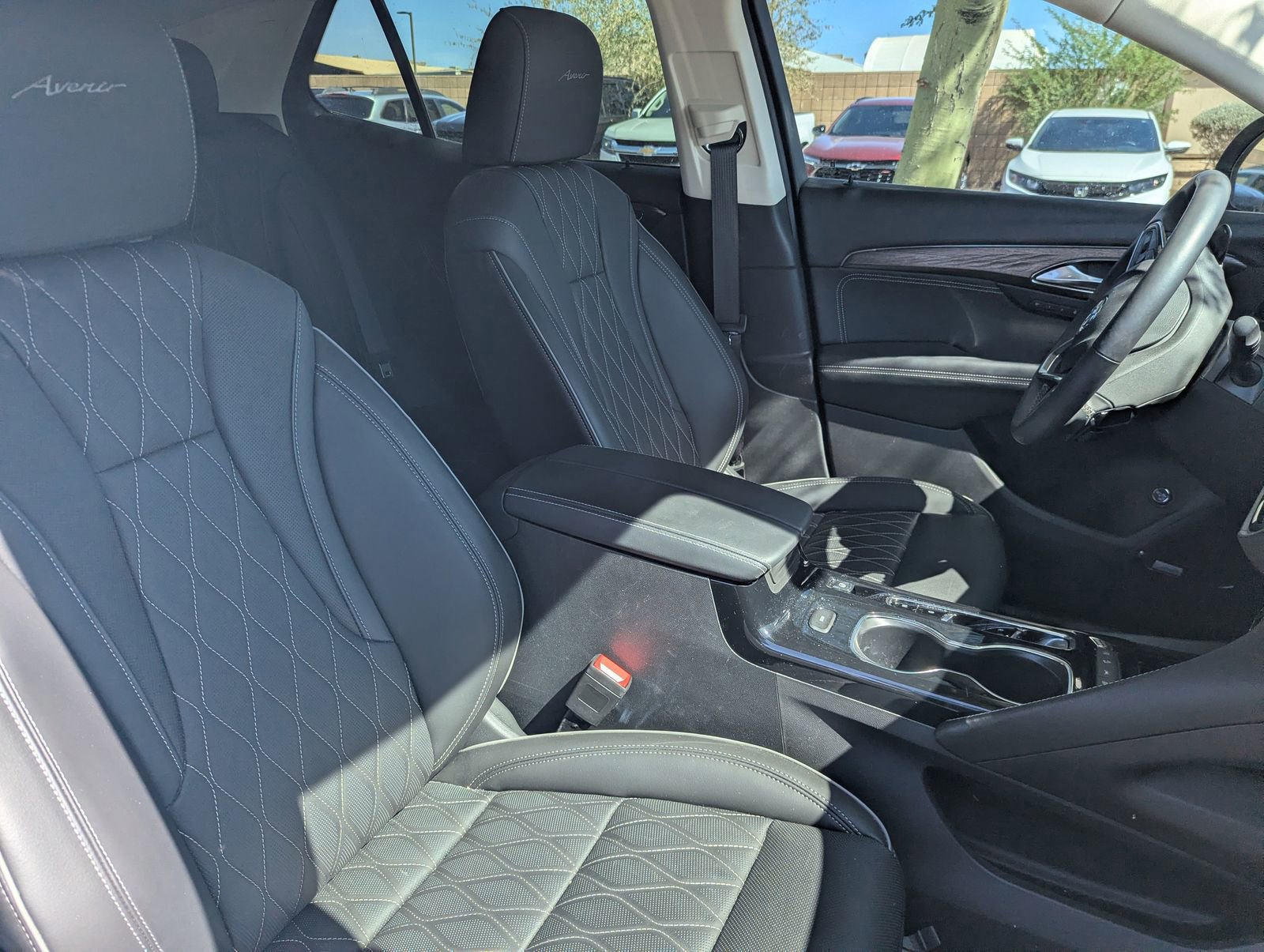 Used 2023 Buick Envision Avenir AWD/4WD image 6