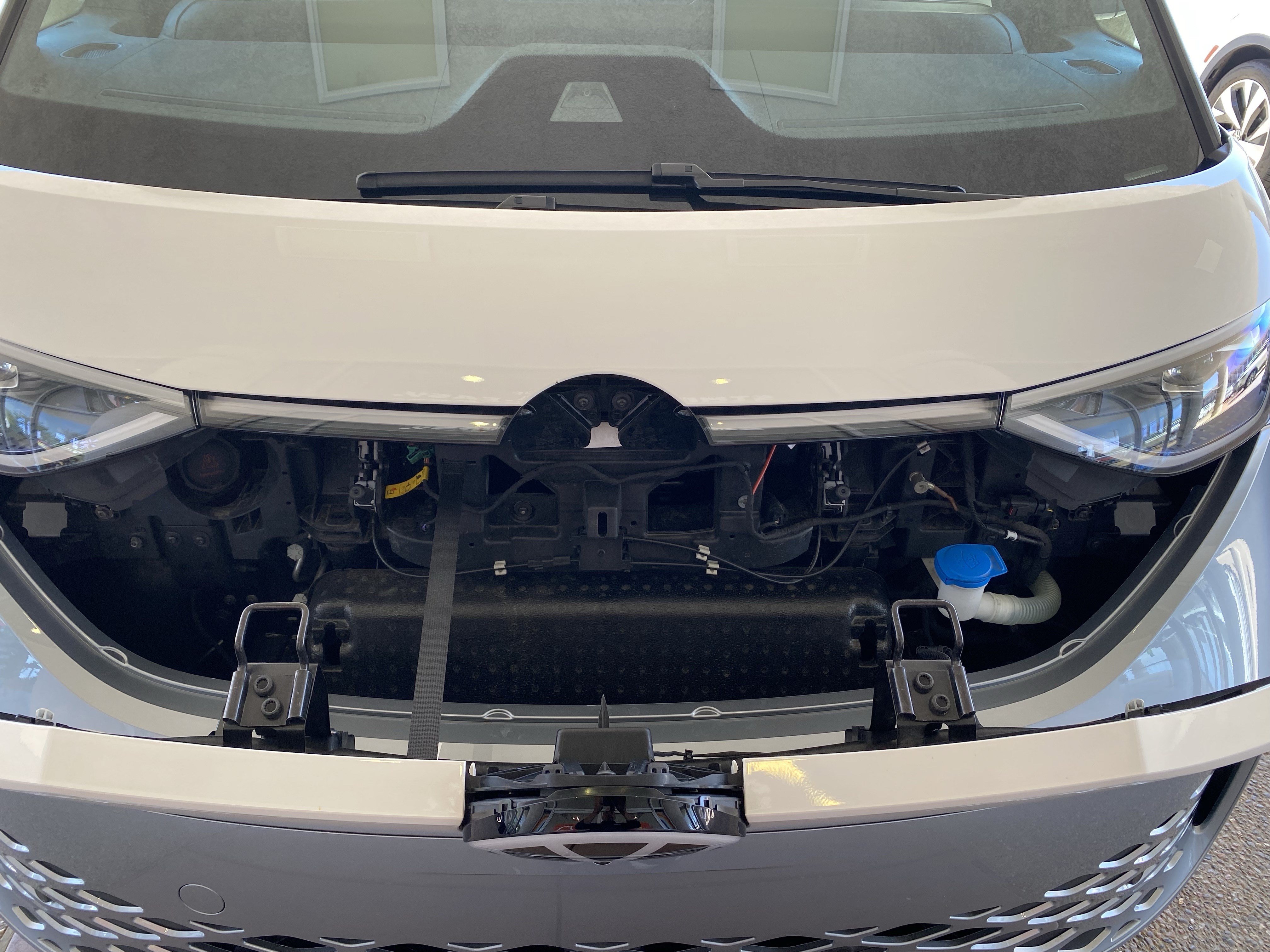 Certified 2025 Volkswagen ID. Buzz 1st Edition RWD image 45