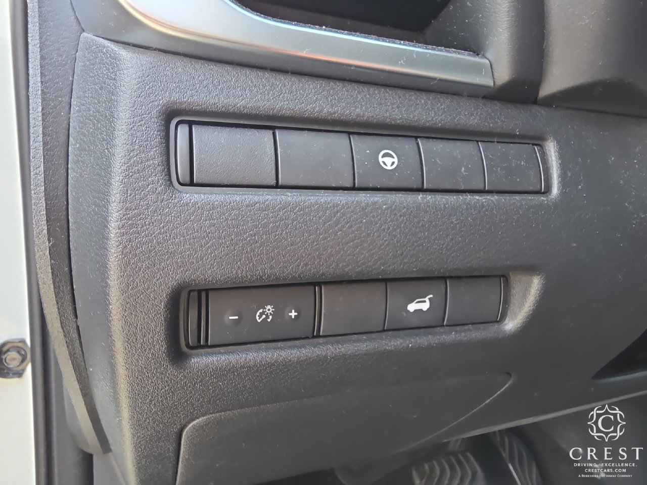 Used 2021 Nissan Rogue SL FWD image 11